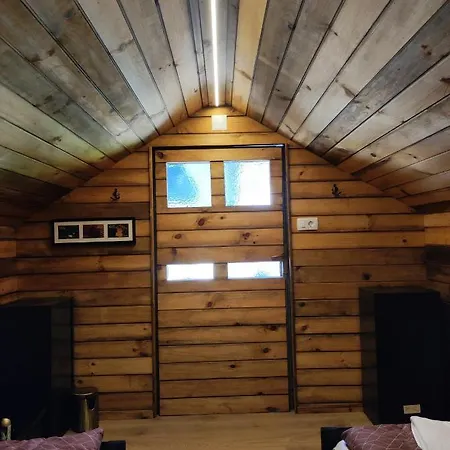 Tiny Wooden House Aretha Franklin *