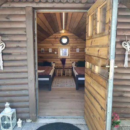 Tiny Wooden House Aretha Franklin *
