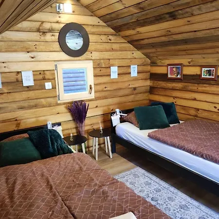 Tiny Wooden House Aretha Franklin * Любляна