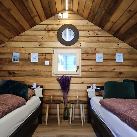 Luxury tent Tiny Wooden House Aretha Franklin